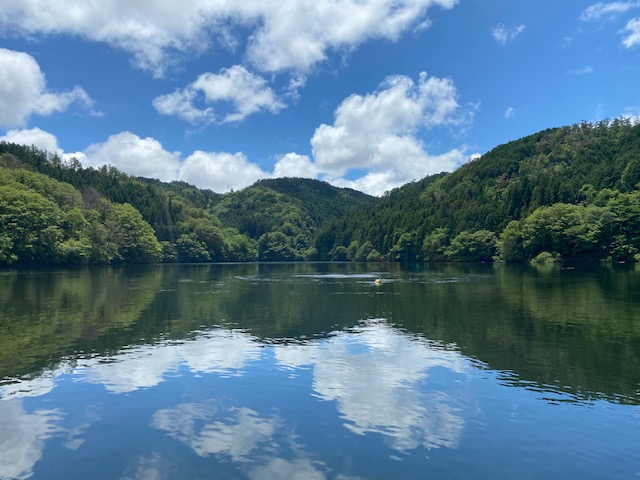雄大な三河湖に漕ぎ出してみませんか?