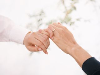 金やプラチナで作る、特別なリングです。