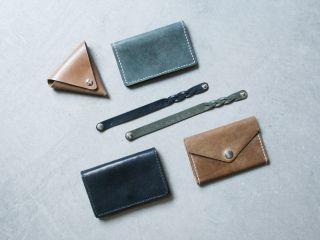 気軽に作れる物からしっかり体験できる物まで、お好きな革小物をお選びいただけます。
