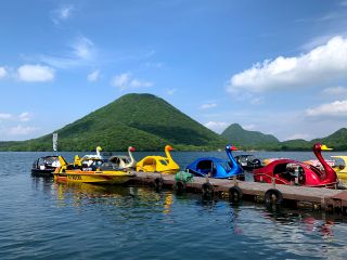 レンタルボートで美しい榛名湖を満喫♪