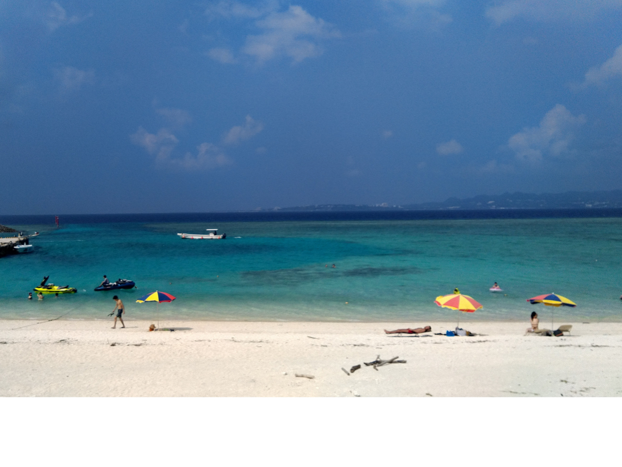 水納島のビーチ