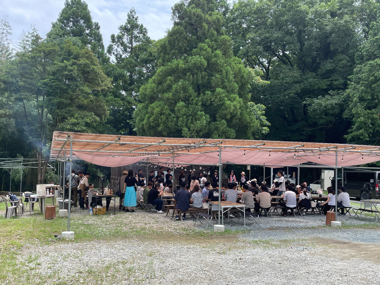 SV^tXy[XIBBQ@ނe[u&CXB20l`ő100l܂Ŏe\iH̏ꍇ150j