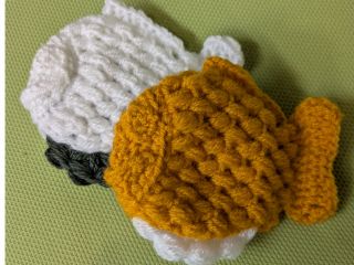 2025年9月14日の教室は、およげ?たいやきくんのアクリルたわしを編みます。使うのがもったいない!お腹のあんこも編みます☆