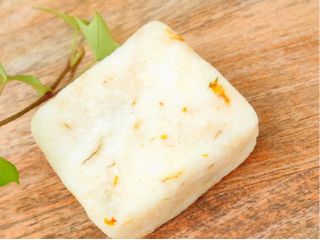 香りを加えたりハーブを入れて、自由な形を作りましょう!!