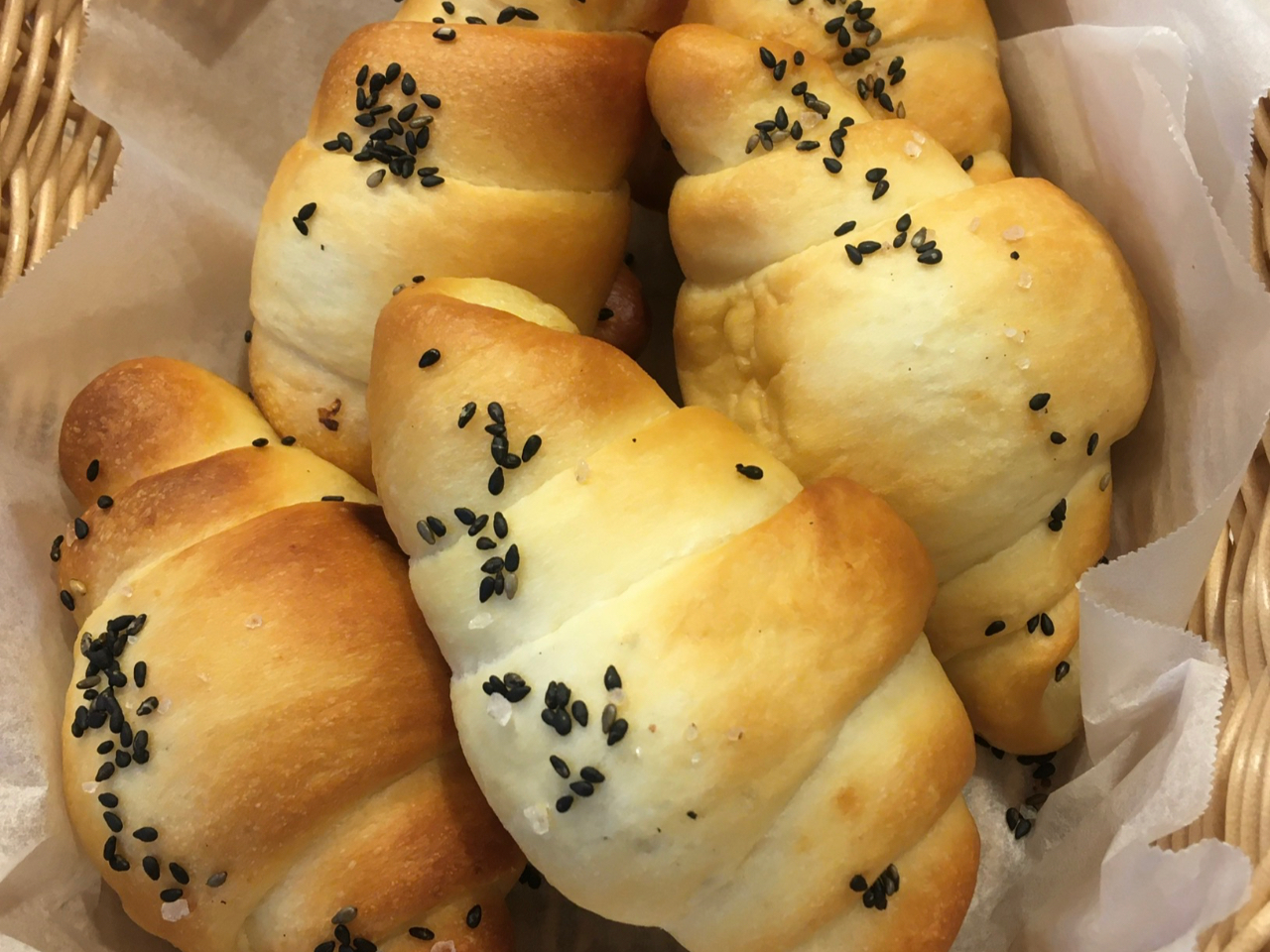 今、流行りの塩パンお食事のお供に