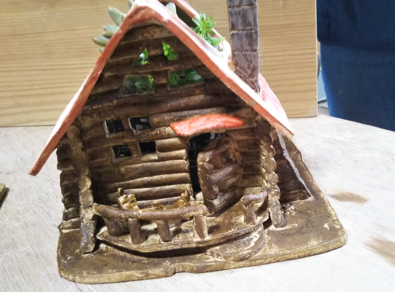 このようなログハウスの模型も作成できますよ!