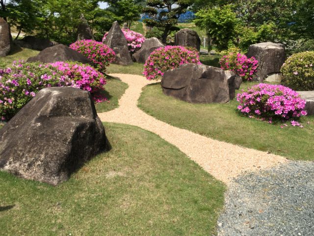 平戸つつじの咲く一夜庭