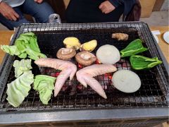 ALL室戸で、室戸の豊かな大地ではぐくまれた野菜も一緒に楽しめる
