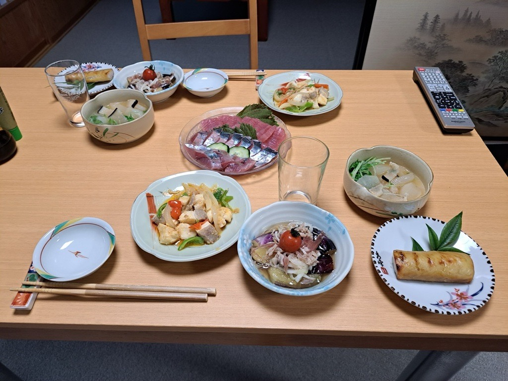 生産者の顔が見える、室戸産にこだわった“おかあちゃん手作りごはん”※写真はイメージです。