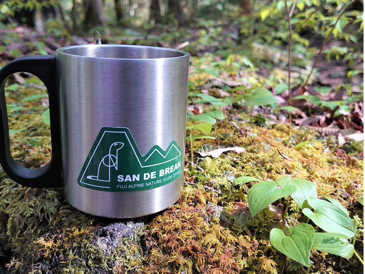 قƈꑧAPCrÔƂ͖邢ui̐XŃR[q[uCNIRde BreakIWiR[q[ƃXC[cŁAِĚْ̋܂B