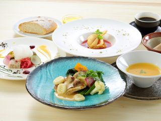 アンシャンテメイン写真(魚料理)