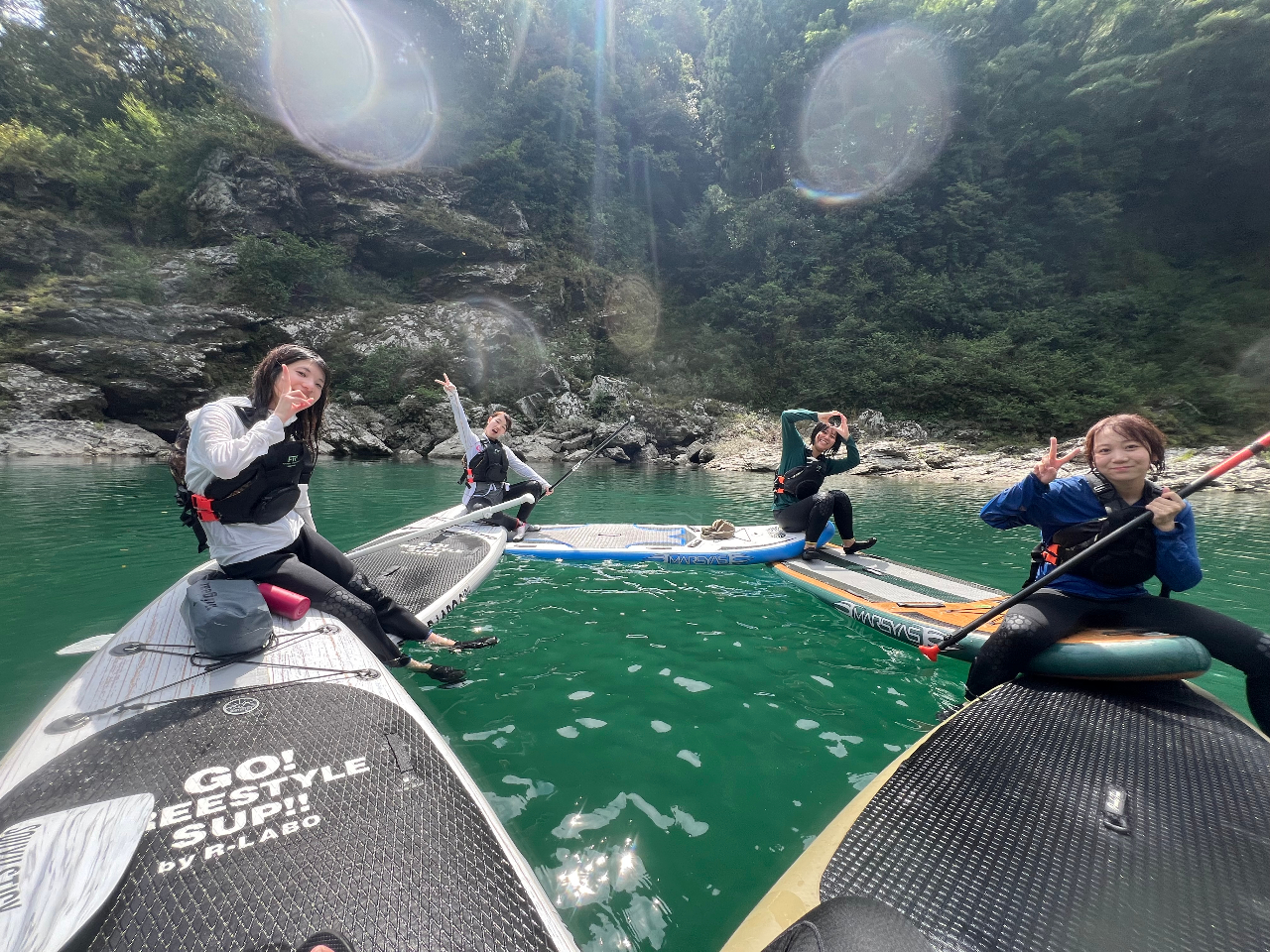 キラキラの非日常で遊ぶ