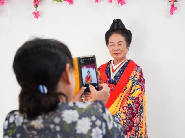 本格髪型うちなーかんぷーも体験できます(オプション2200円)