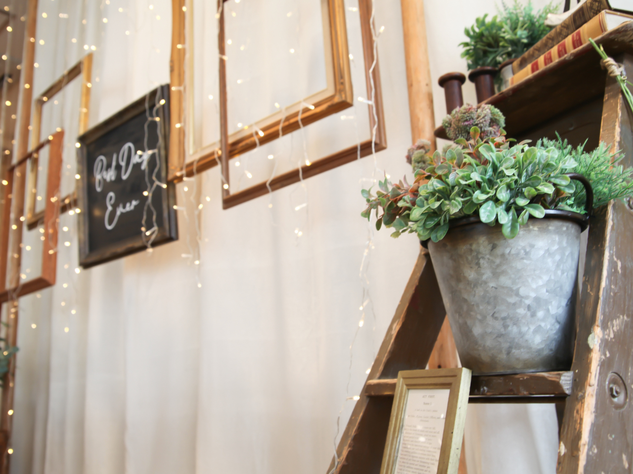 体験スペースは写真が映えるように飾りつけをしています★