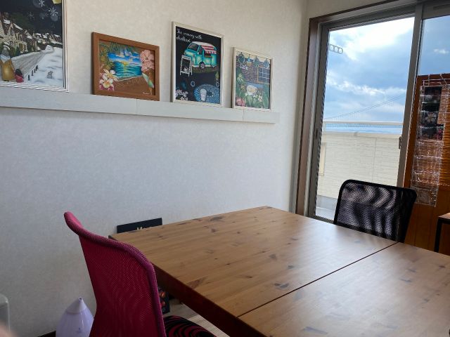 少人数制のプライベート空間でチョークアートを体験しませんか♪