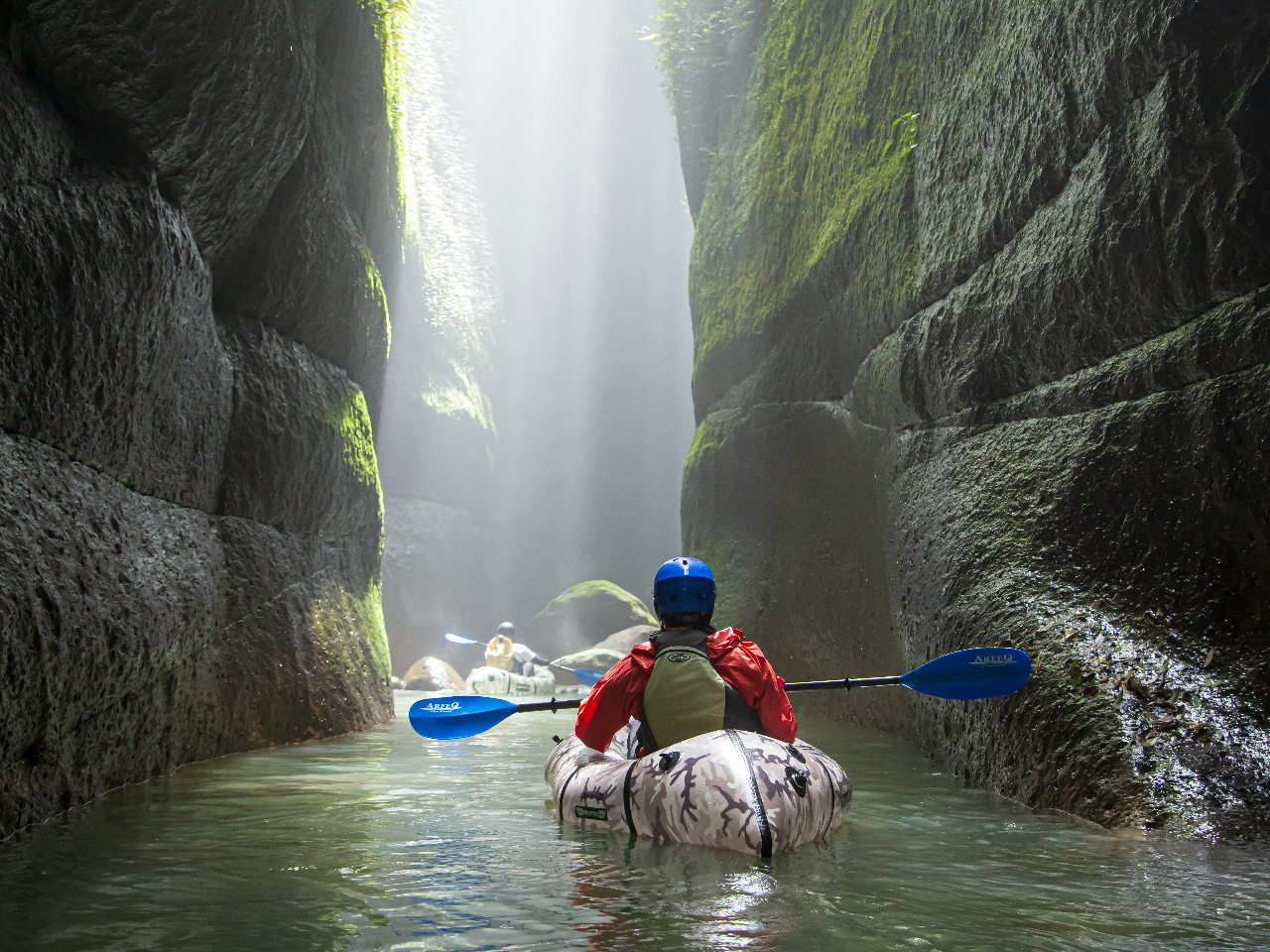 ދJ́̕Aǂǂ񋷂ȂA2[gx̏܂B