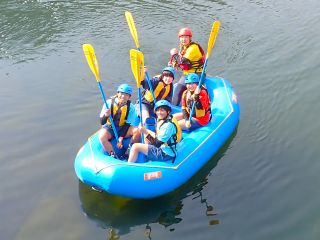 みんなで一つのボートに乗って盛り上がろう!