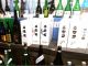 老舗酒蔵で日本酒の試飲を楽しみ、お気に入りの一本を見つけてください。