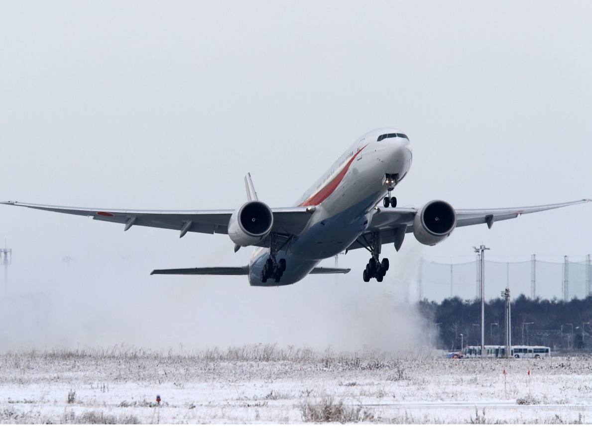 B-777���{��p�@�̓W����s���s����\��ł��B ��7��12�����݁A�W����s�̃X�P�W���[��������ׂ̈������������Ȃ��ꍇ���������܂��B