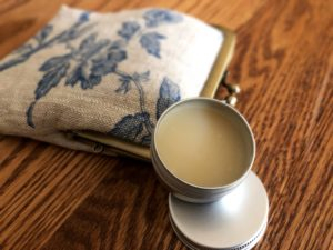 可愛らしいアルミ缶で仕上げるので、軽くて持ち歩きにも便利です。