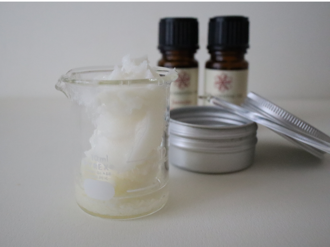 材料は全てイギリスBaldwin社の安心で高品質の材料を使用します。