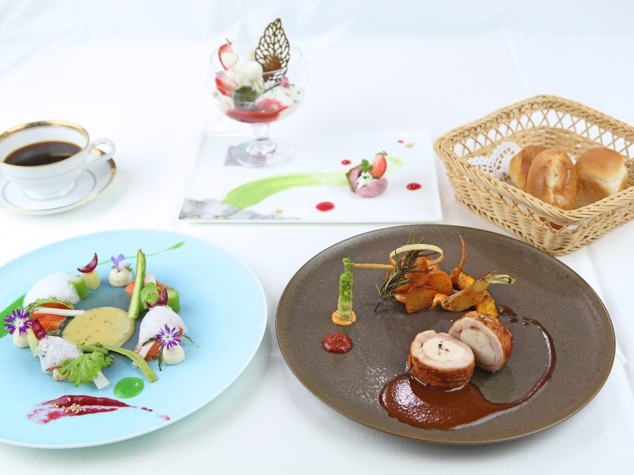 【メインが選べる！】季節のプリフィックスランチコース