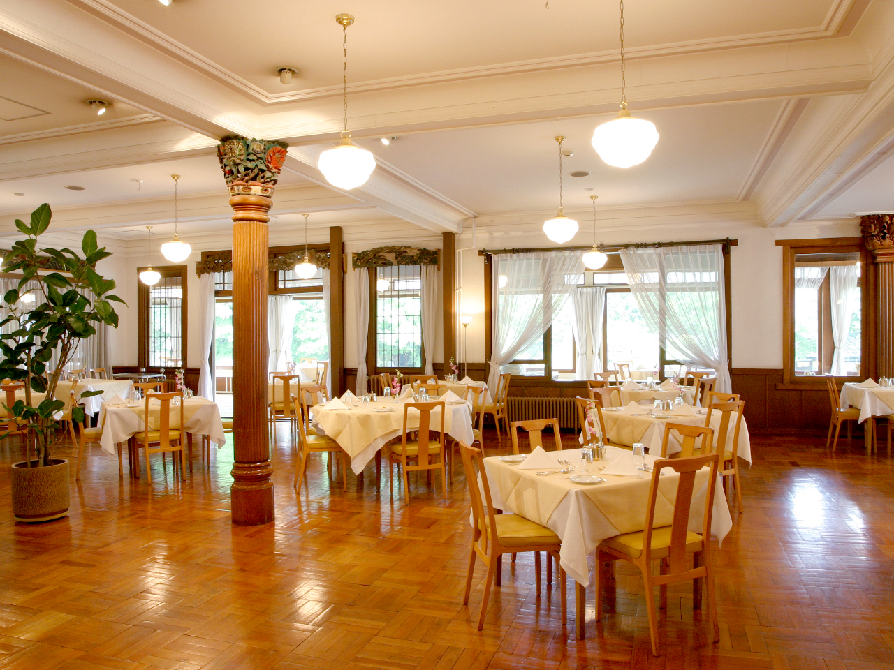 ͋CƃGKgȑ̃C_CjOłB