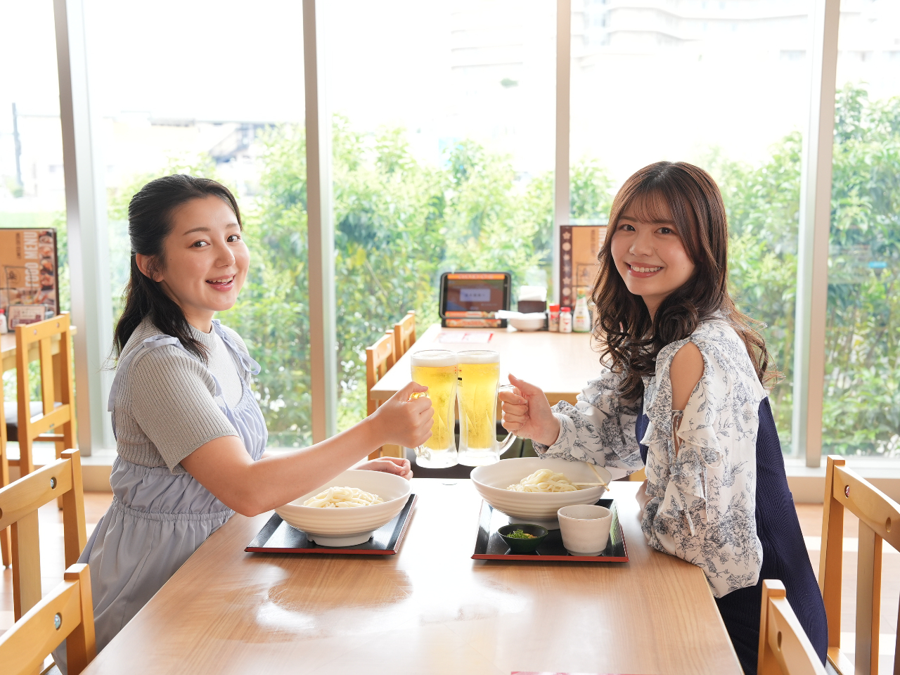 和・洋・中、200種類以上のメニューが楽しめます。毎日お店で製麺する自家製うどんがおすすめです。