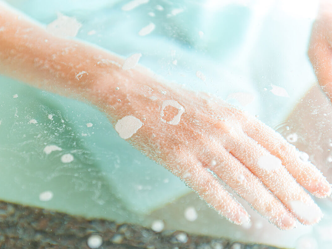 炭酸温泉を人工的に再現しました。血行と新陳代謝の促進、美容効果が期待できます。