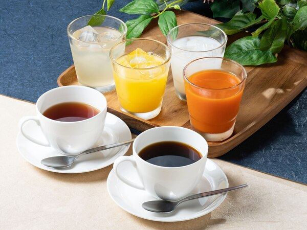 ◆ラウンジカフェ◆11時~21時までの間で最大10時間利用可能★ドリンクバー付♪