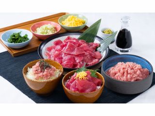 新鮮なマグロをのせた海鮮丼