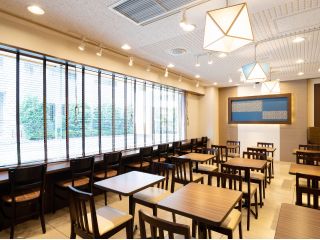 ラウンジ☆現在は席数を減らしております。