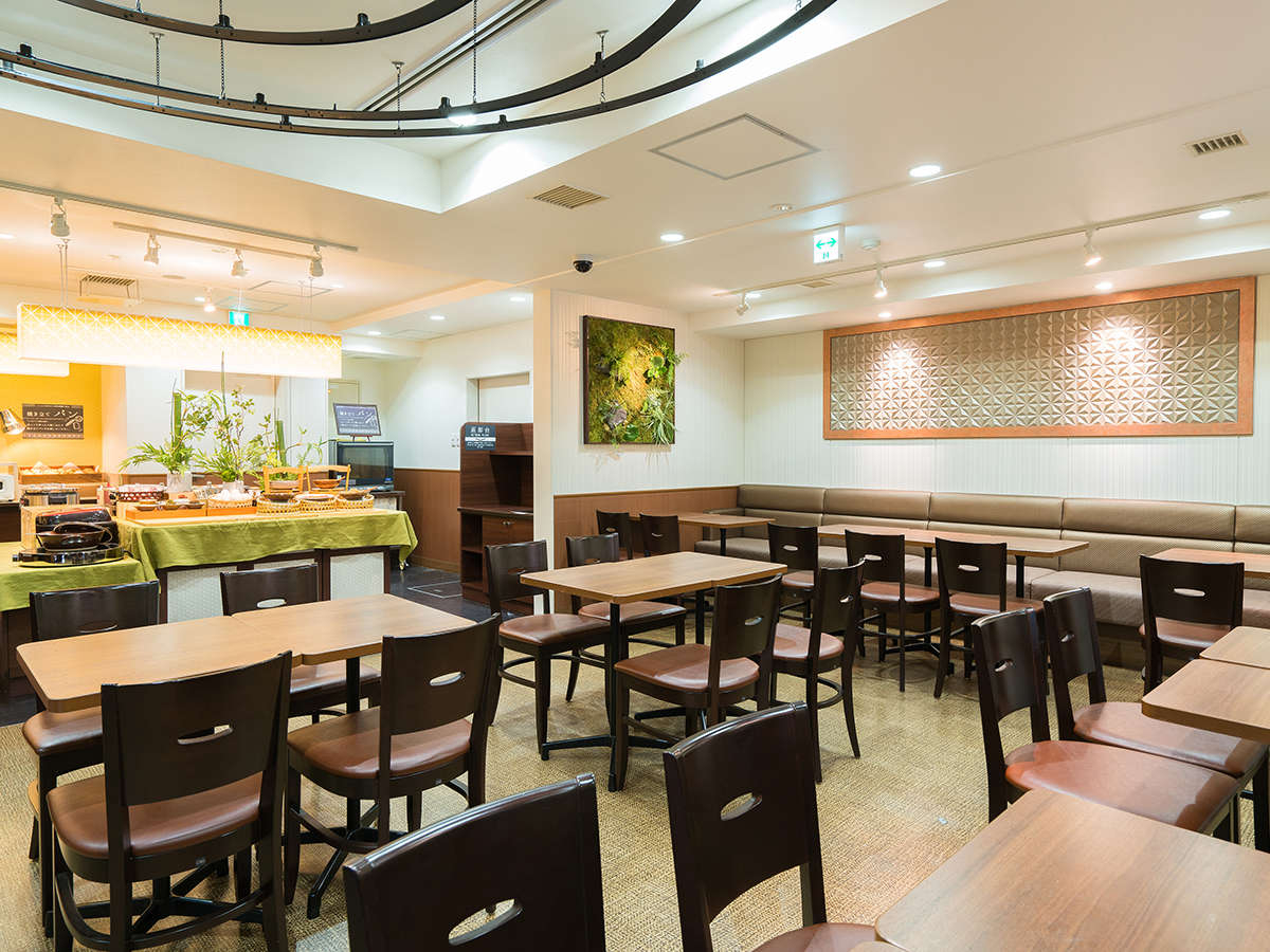 ラウンジでゆっくり朝のひと時をお過ごしください☆