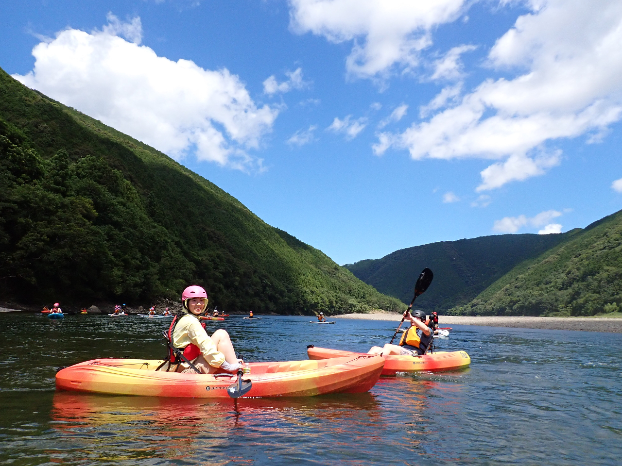 ���S���y���߂��r�I�ɂ₩�Ȑ����_�݂��Ă��܂��B