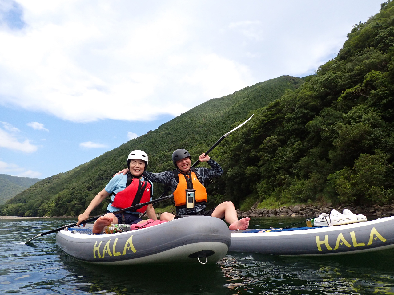 �T�b�v�́A���Ȃ�傫���̂ŁA���߂Ă̕��ł������ď�邱�Ƃ��ł��܂��B