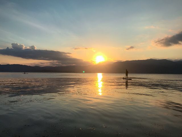 湖から見るSunsetがとてもきれいです!