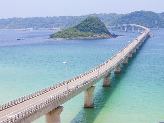 【5〜10月 金土日限定】萩・石見空港発!角島や元乃隅神社をめぐる周遊バスのプラン詳細