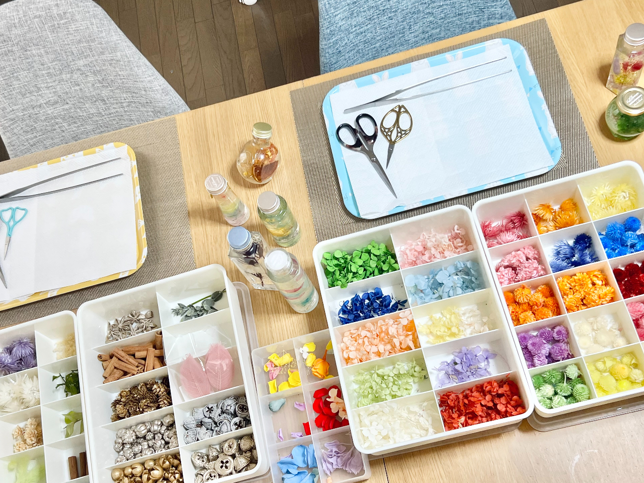 �J���t���ȉԍނ⎑�ނ��������񂲗p�ӂ��Ă��܂��I�u���E�ɂЂƂ����v�I���W�i����i������Ă��������ˁ�