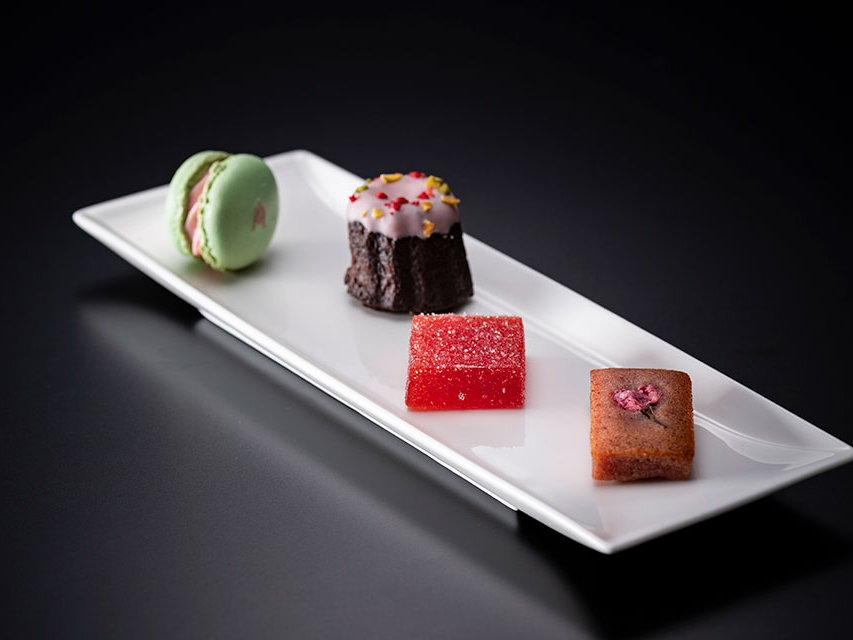 �v�e�B�t���E�A�\�[�g�i�J�k���E�T�u���E�}�J�����E���[�X�Ȃǁj