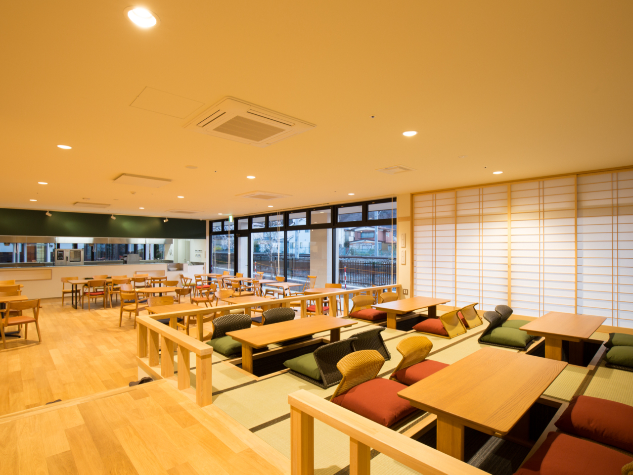 Xgɂ͈֎qƌ@育܂B