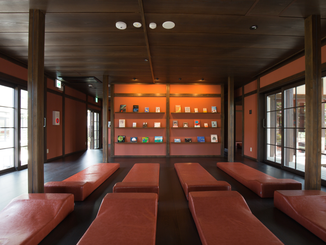 どなたでもご利用いただける仮眠処となっております。