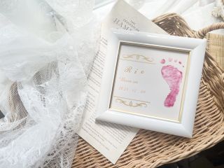赤ちゃんの足形作品♪名前と誕生日をお入れしました。
