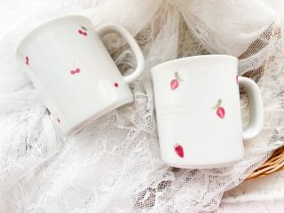 くすみカラーのイチゴとさくらんぼ♪ペアで作られました【体験作品】