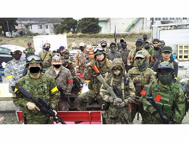 フィールド利用料3000円 レンタル電動ガン3000円