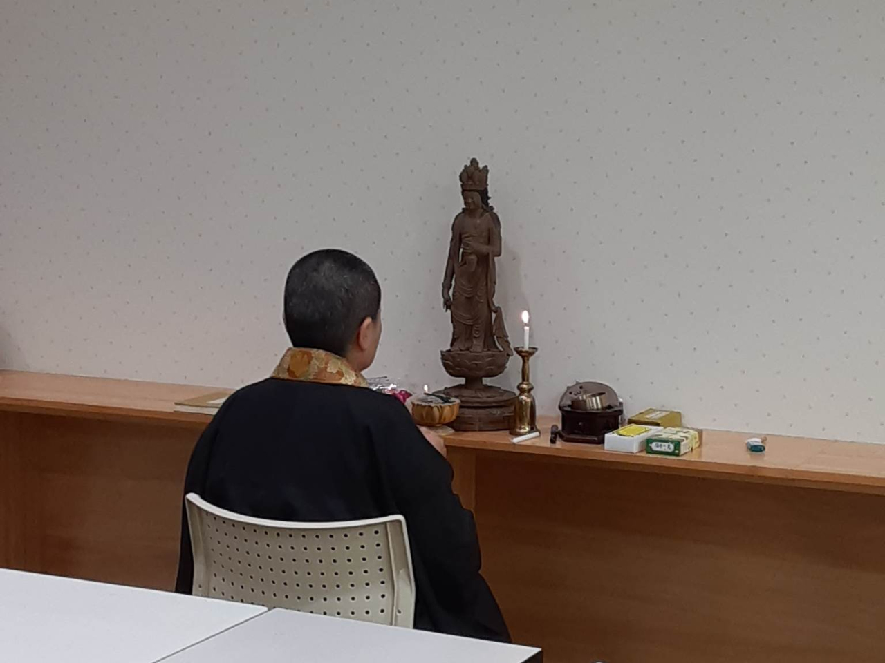 �ł������܂���͈�ЂƂ��F�����܂��B