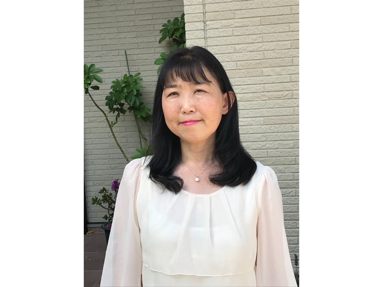 お待ちしておりま〜す。