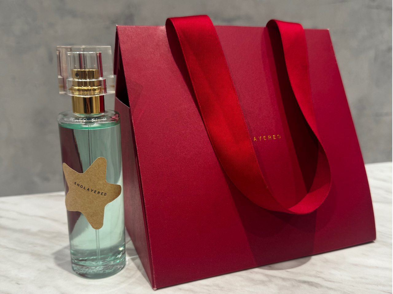 �M�t�gBOX�ɓ���ăv���[���g�ɂ��I�X�X���ł���