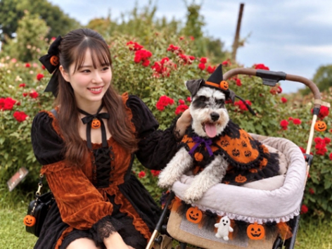 �����ƈꏏ�ɏH�o�����y���ށu���M���O �e�C�� �K�[�f�� �v�����i�[�h�v��10��11���i���j����J�ÁB�����R�X�v��DAY���J�ÁB