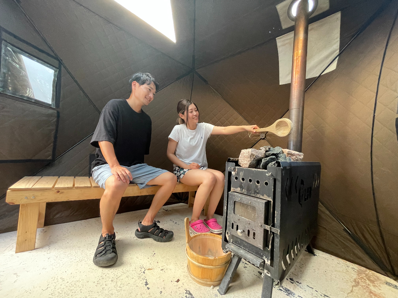 プライベート空間でテントサウナ