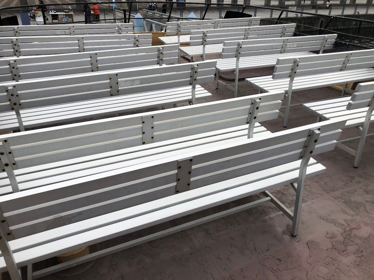 観光船YUME-HAMA号の2Fオープンデッキです。晴れた日には最高ですね♪